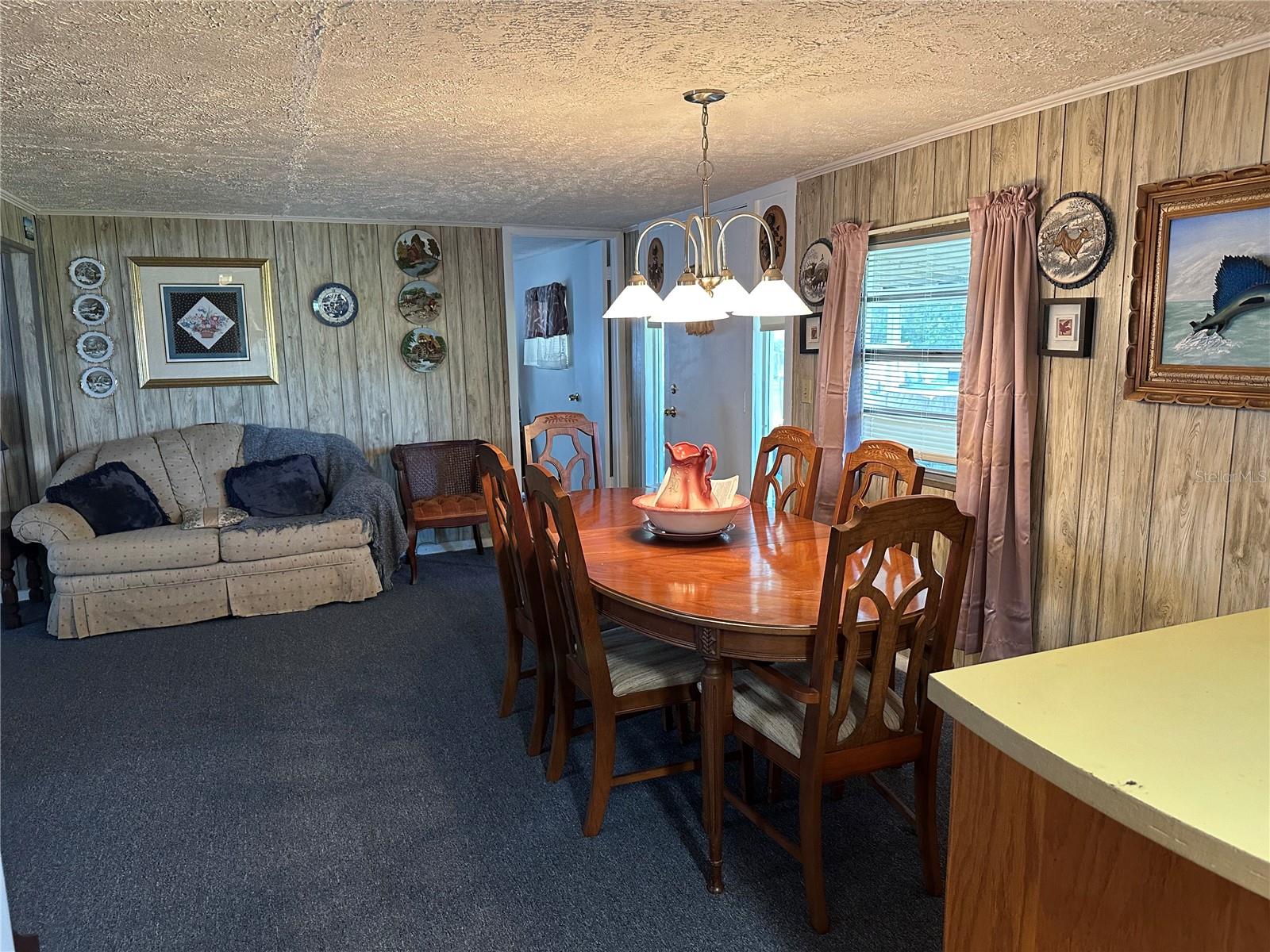 HOLIDAY ACRES - Residential