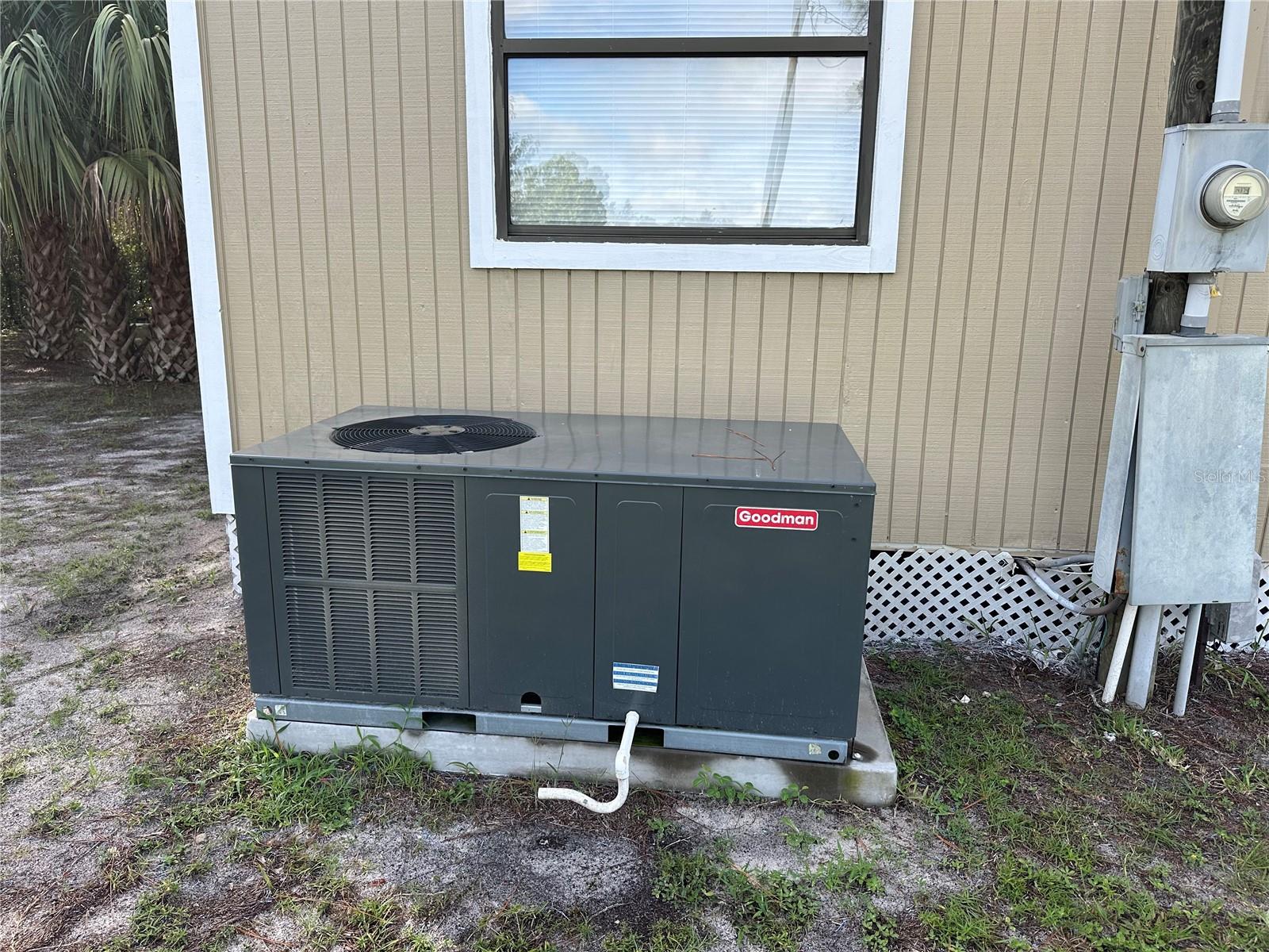 HOLIDAY ACRES - Residential