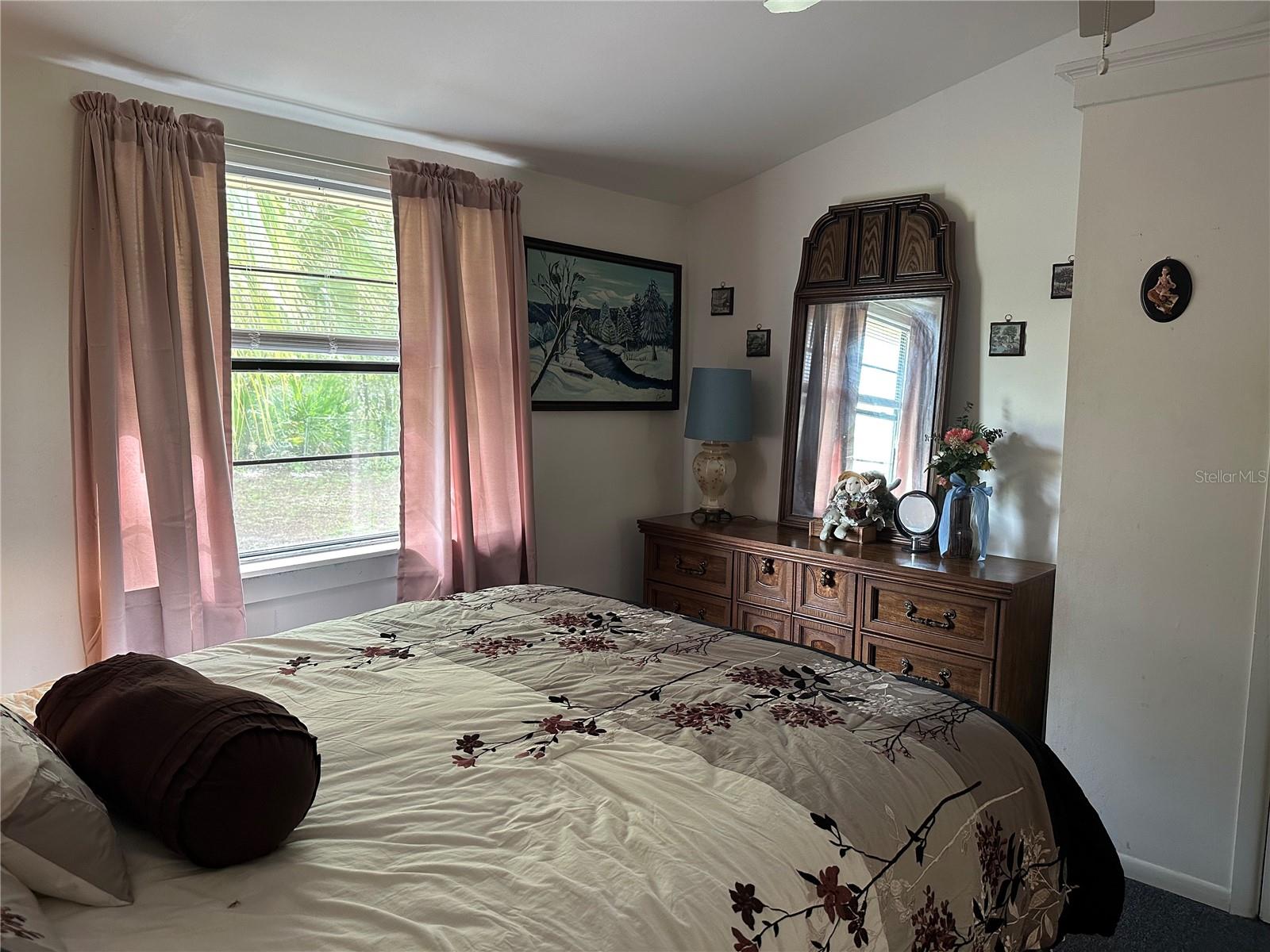 HOLIDAY ACRES - Residential