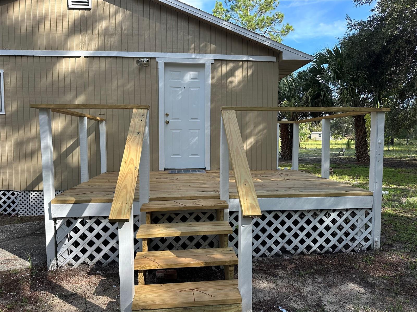 HOLIDAY ACRES - Residential