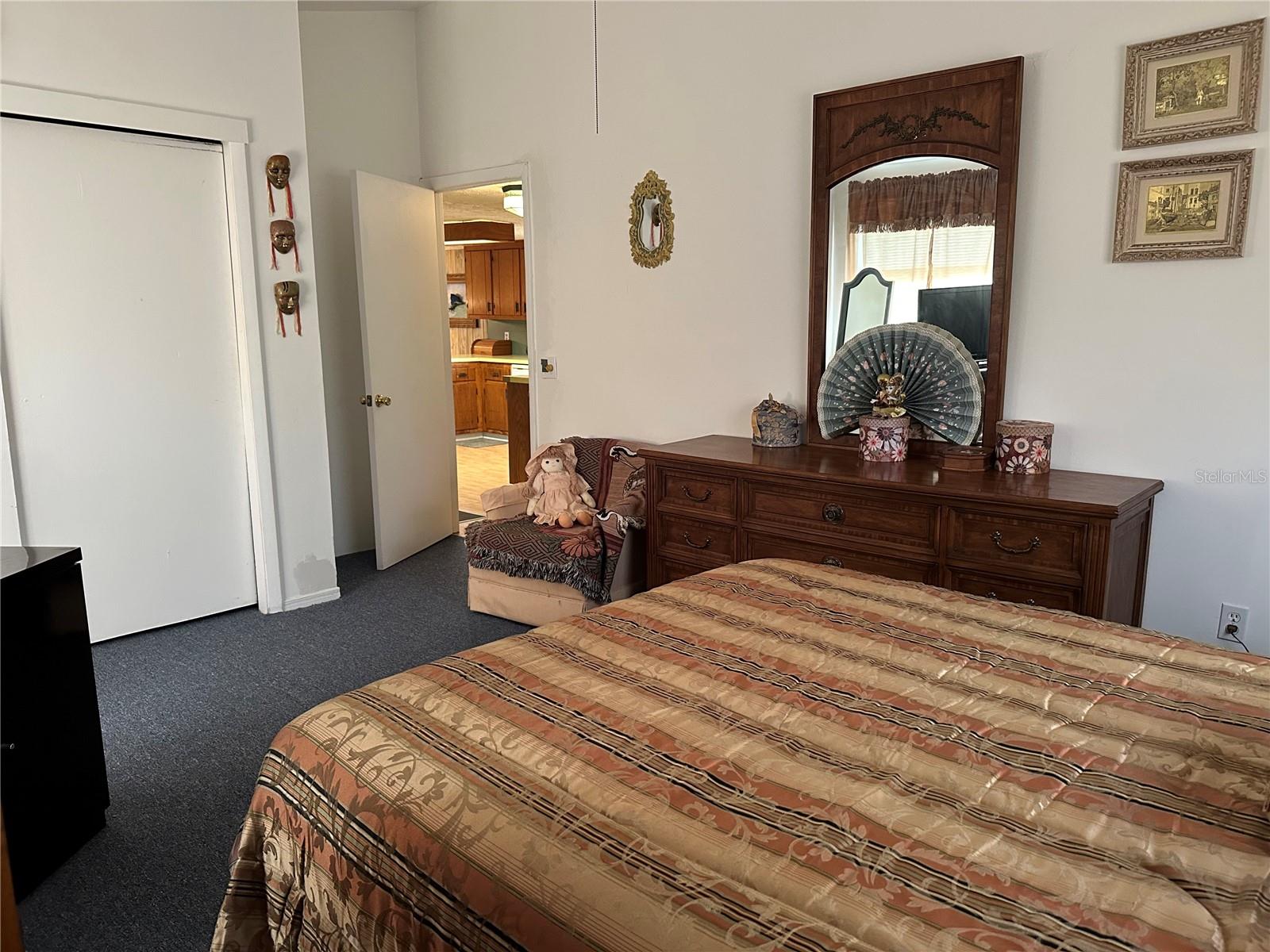 HOLIDAY ACRES - Residential