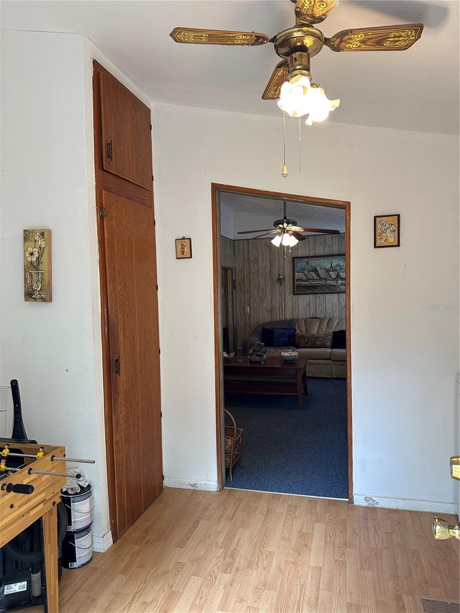 HOLIDAY ACRES - Residential