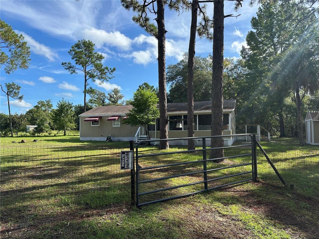 Photo of 8015 W Fandango Court, Crystal River, FL 34429 (MLS # TB8414181)