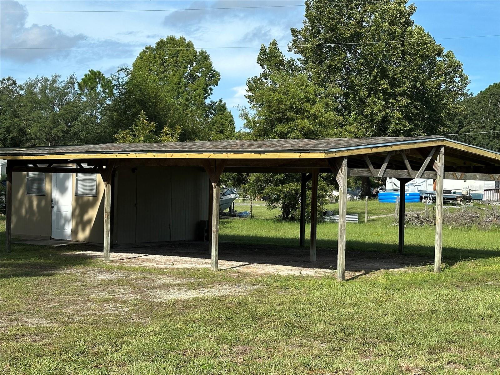 HOLIDAY ACRES - Residential