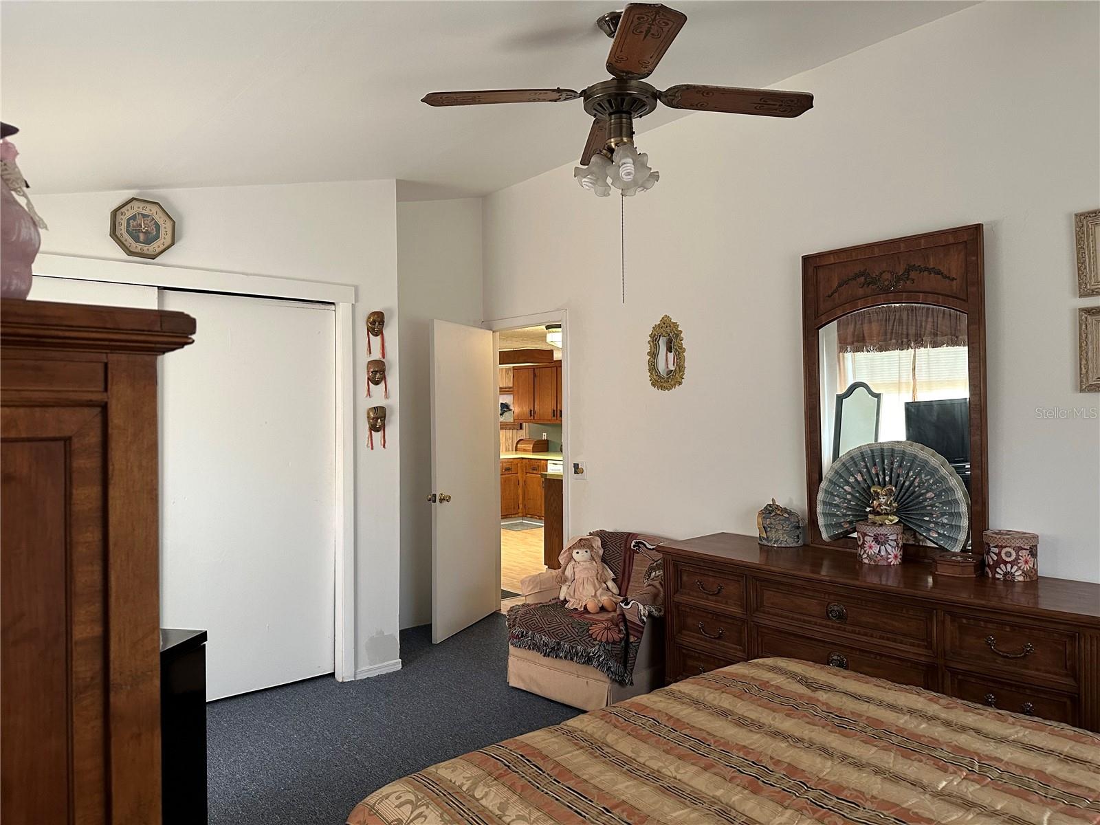 HOLIDAY ACRES - Residential