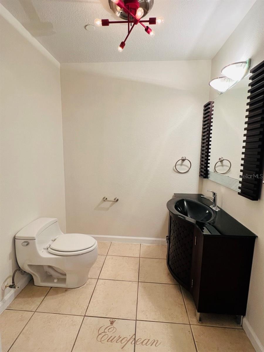 101 PALM HARBOR PARKWAY A404