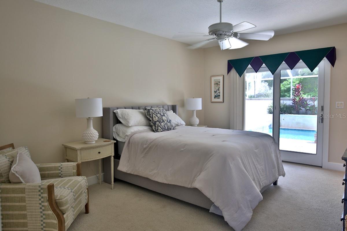 ACREAGE NON-SUBDIVISION - Residential