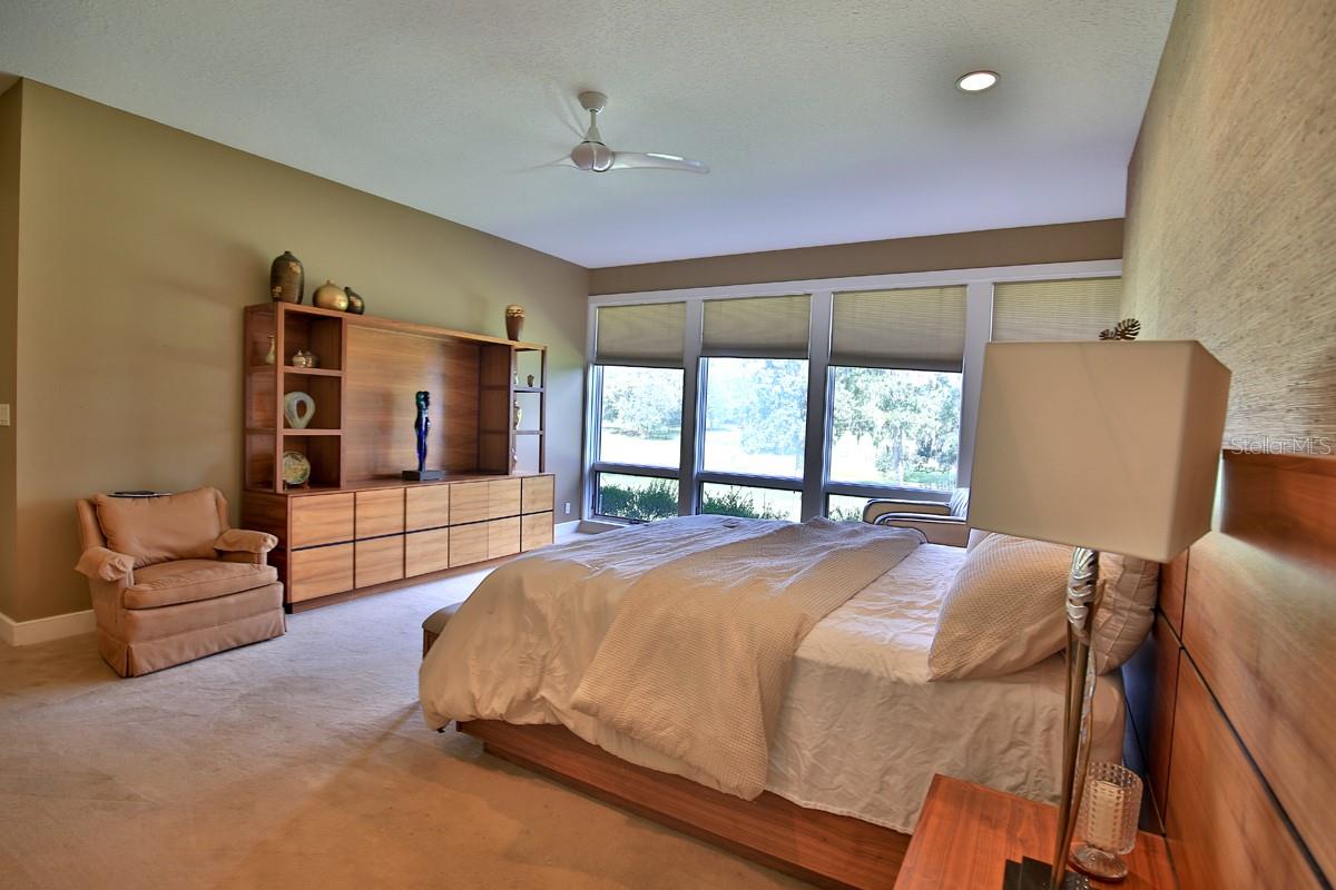 ACREAGE NON-SUBDIVISION - Residential