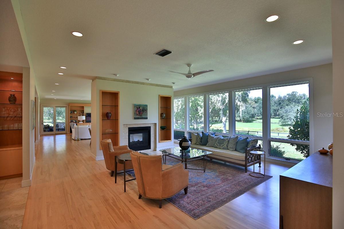 ACREAGE NON-SUBDIVISION - Residential