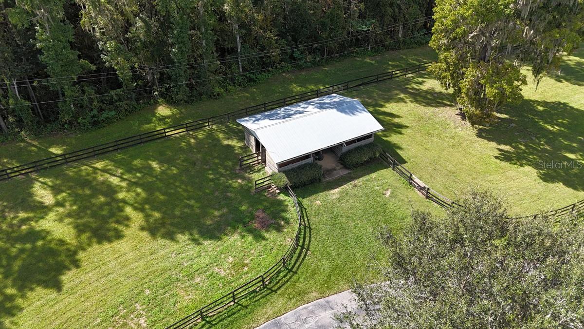 ACREAGE NON-SUBDIVISION - Residential