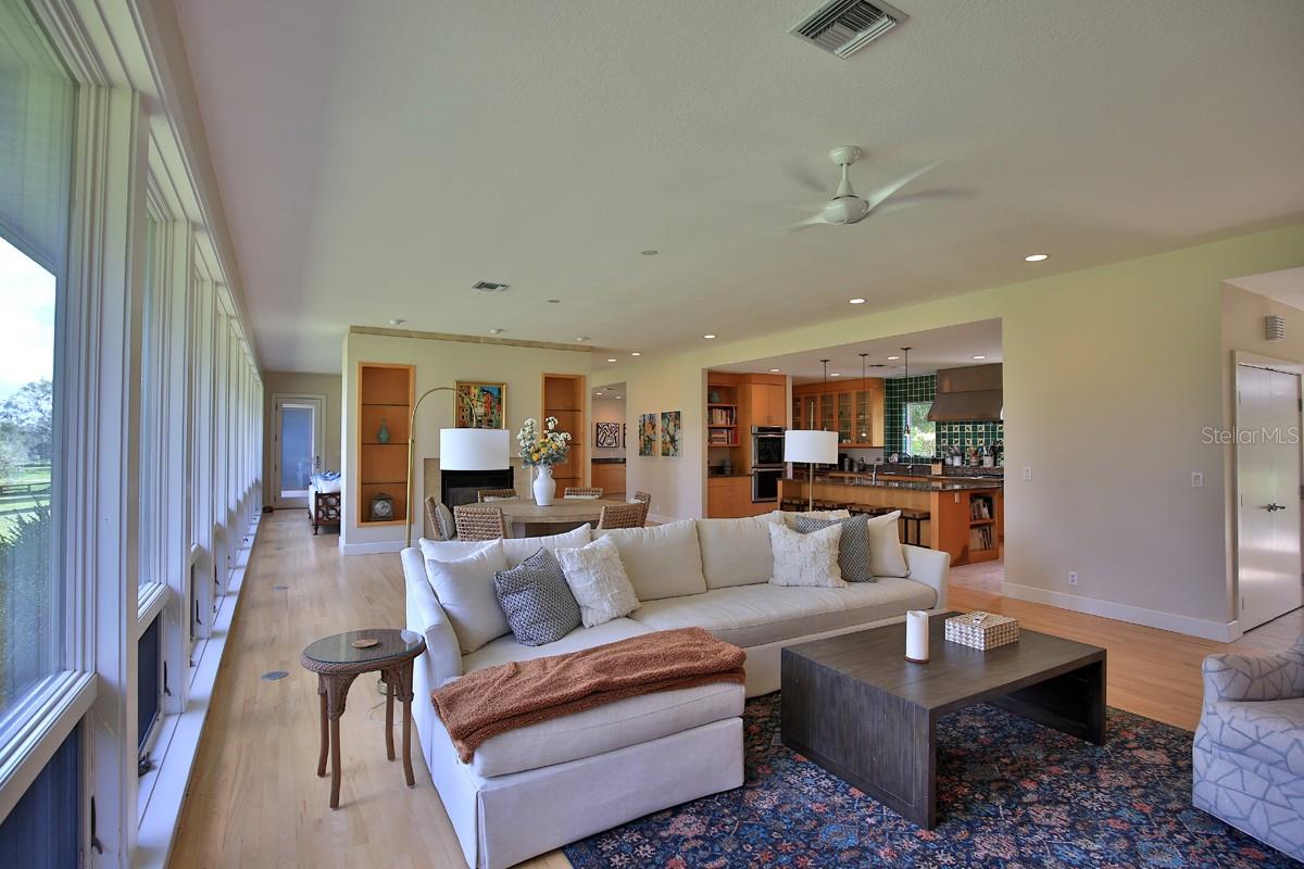 ACREAGE NON-SUBDIVISION - Residential