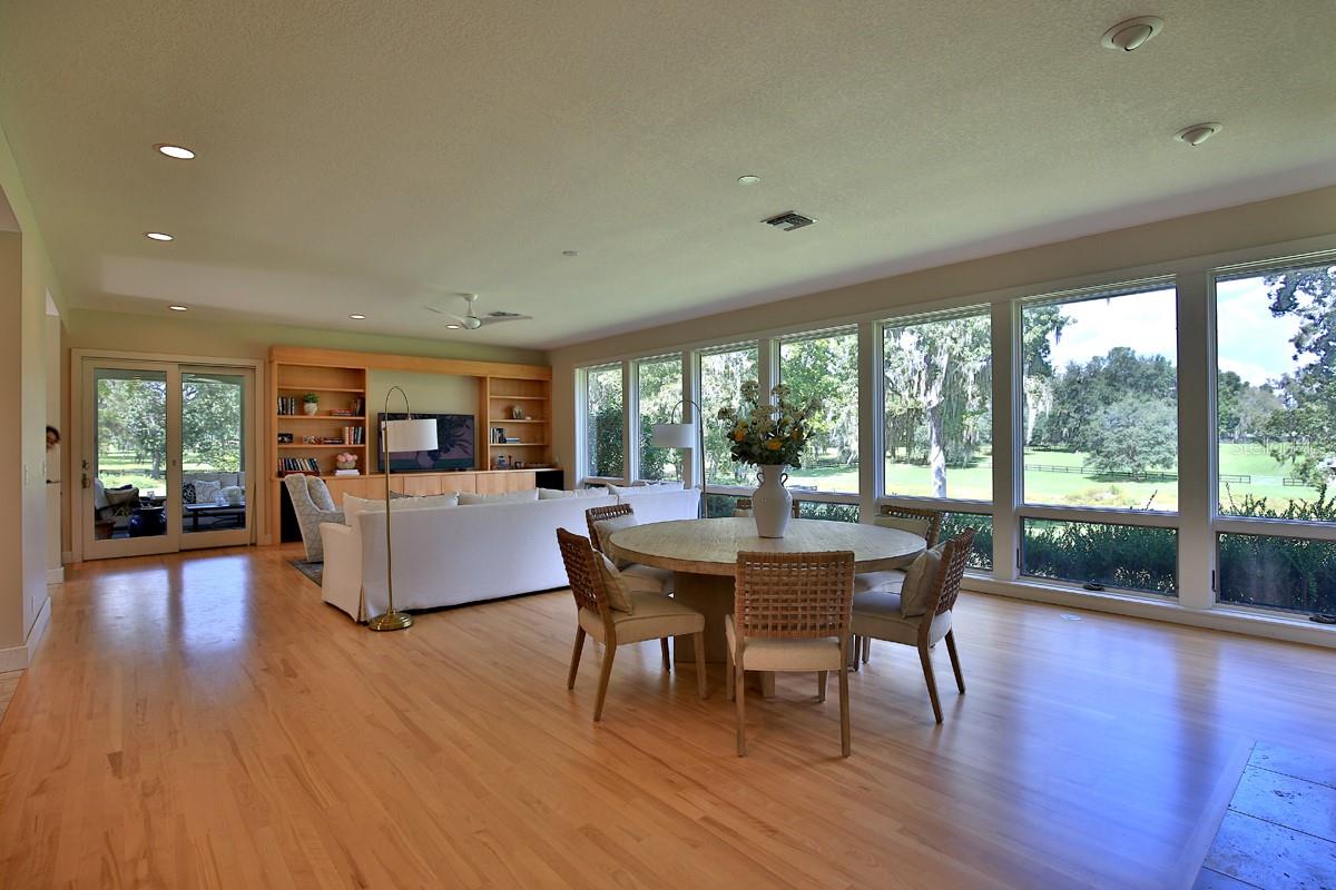 ACREAGE NON-SUBDIVISION - Residential