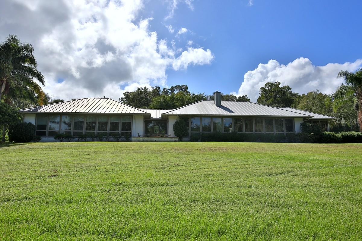 ACREAGE NON-SUBDIVISION - Residential