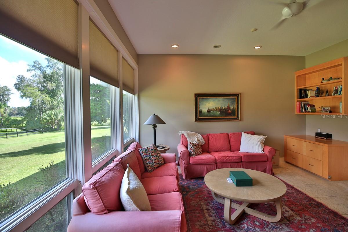 ACREAGE NON-SUBDIVISION - Residential