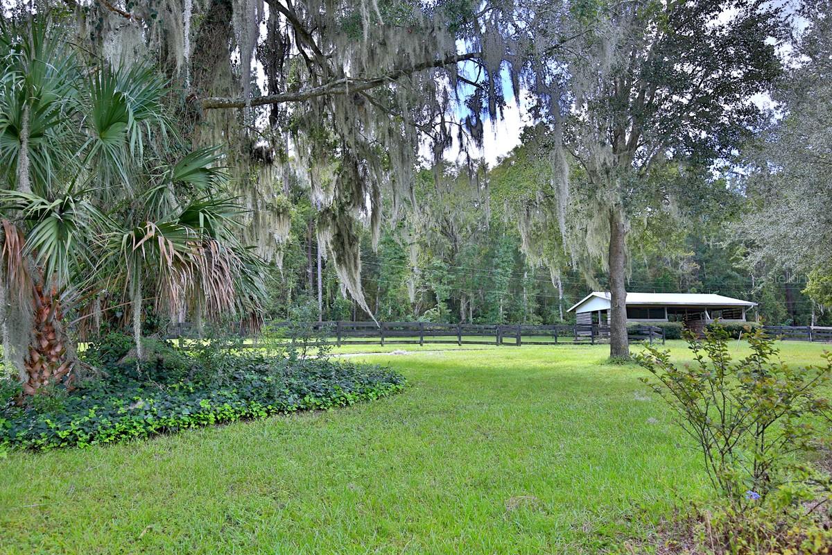 ACREAGE NON-SUBDIVISION - Residential