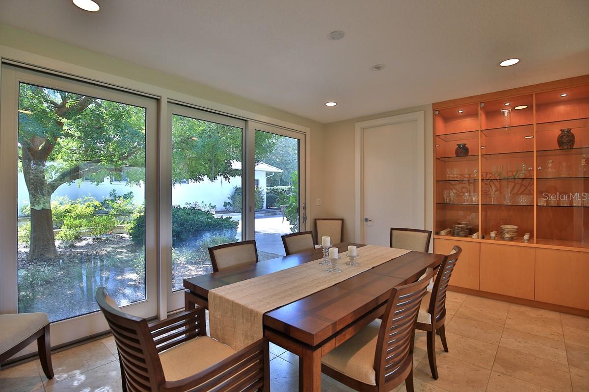 ACREAGE NON-SUBDIVISION - Residential
