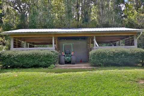 Tiny photo for 1212 SW 80th Street, Ocala, FL 34476 (MLS # OM711296)