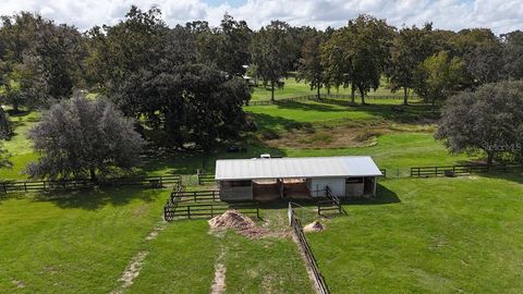 Tiny photo for 1212 SW 80th Street, Ocala, FL 34476 (MLS # OM711296)