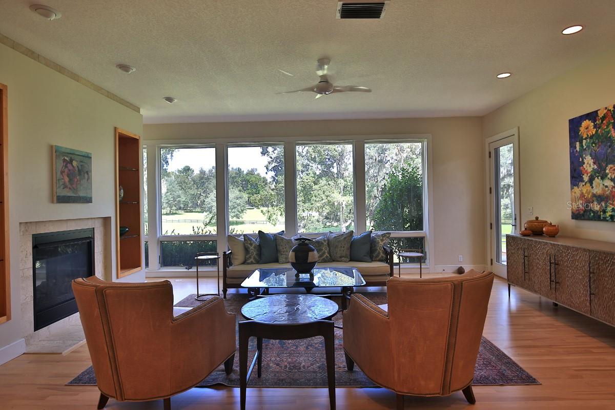 ACREAGE NON-SUBDIVISION - Residential
