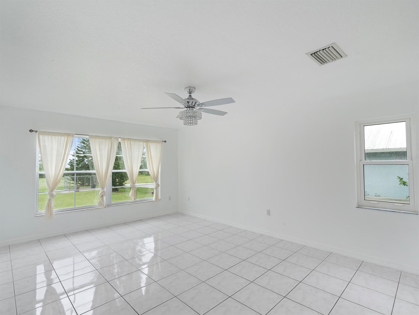 TINDALL ESTATES - Residential