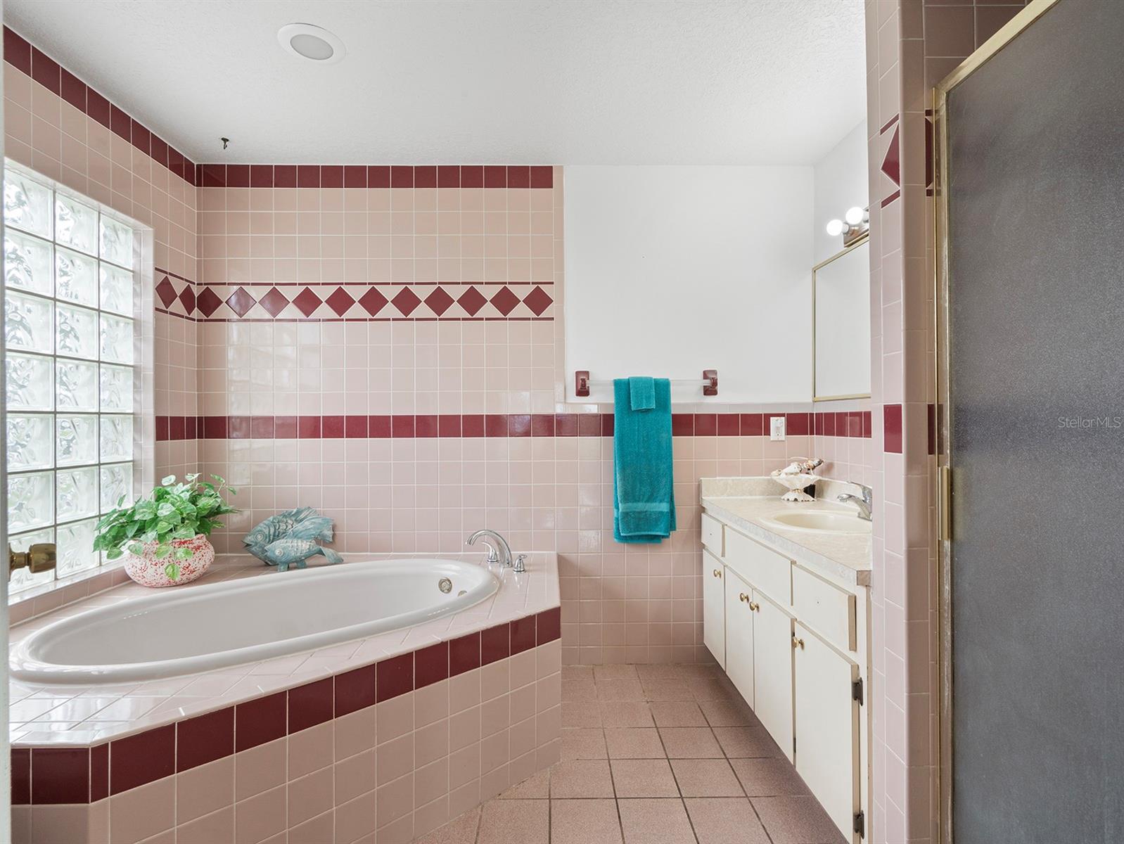 TINDALL ESTATES - Residential
