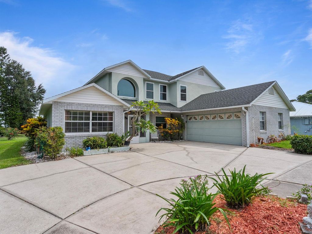 Photo of 3480 Lakeshore Boulevard, Saint Cloud, FL 34769 (MLS # O6345402)