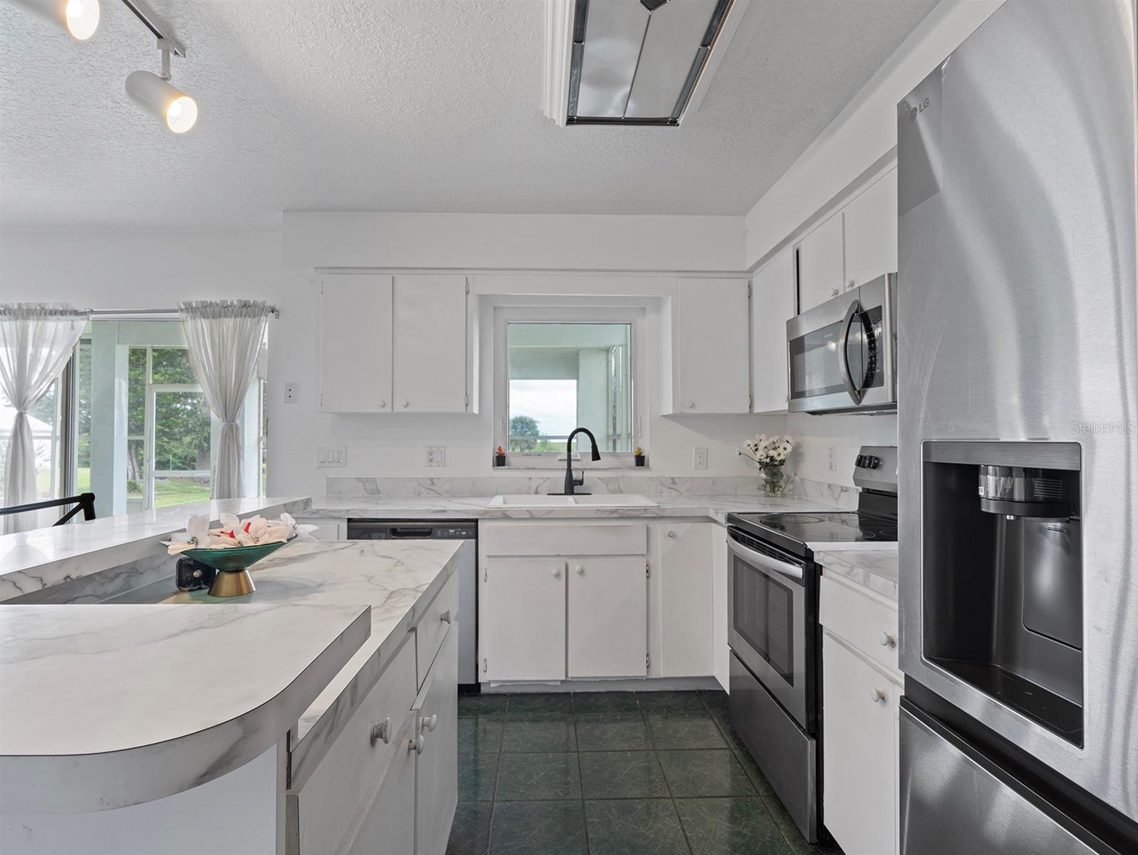 TINDALL ESTATES - Residential