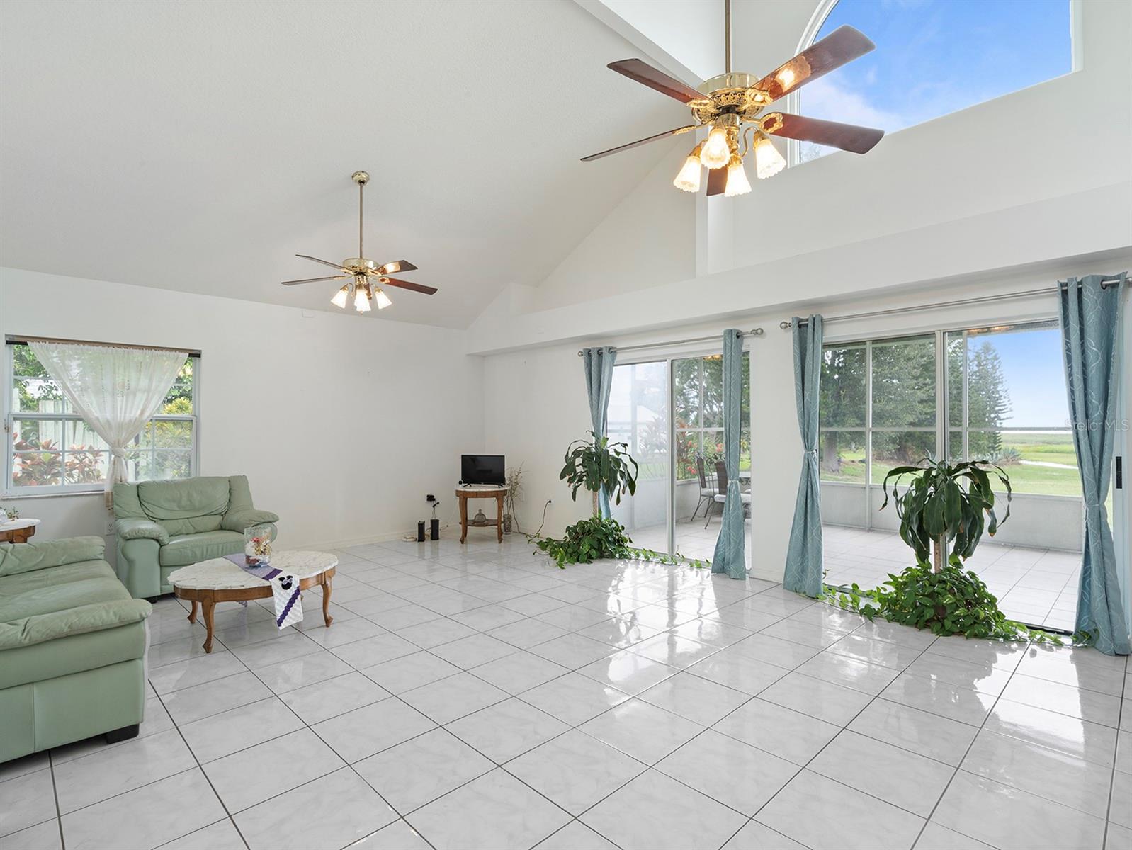 TINDALL ESTATES - Residential