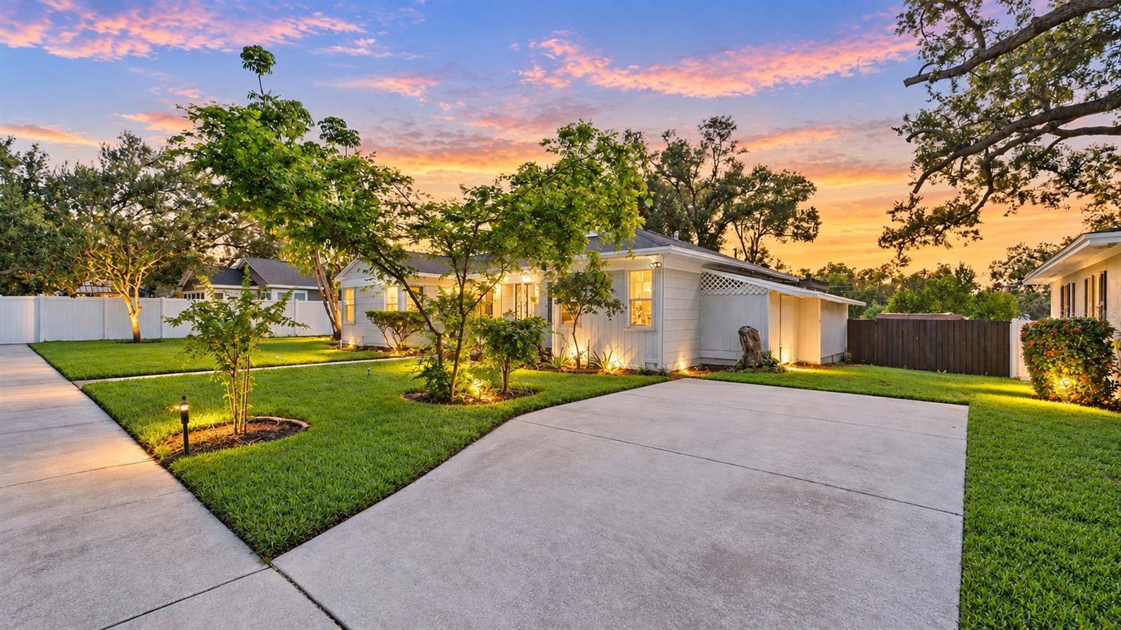 Casas a venda 2 - Jen Dantas 408 ORANGEVIEW AVENUE