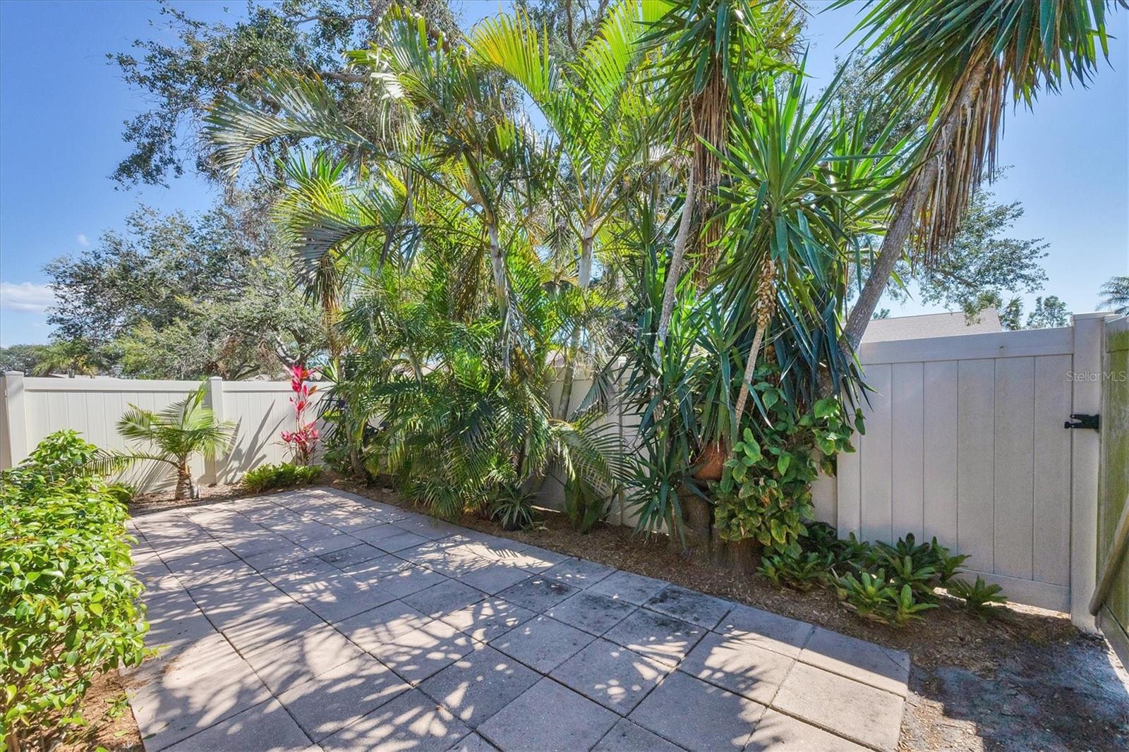 CURRY COVE - Residential