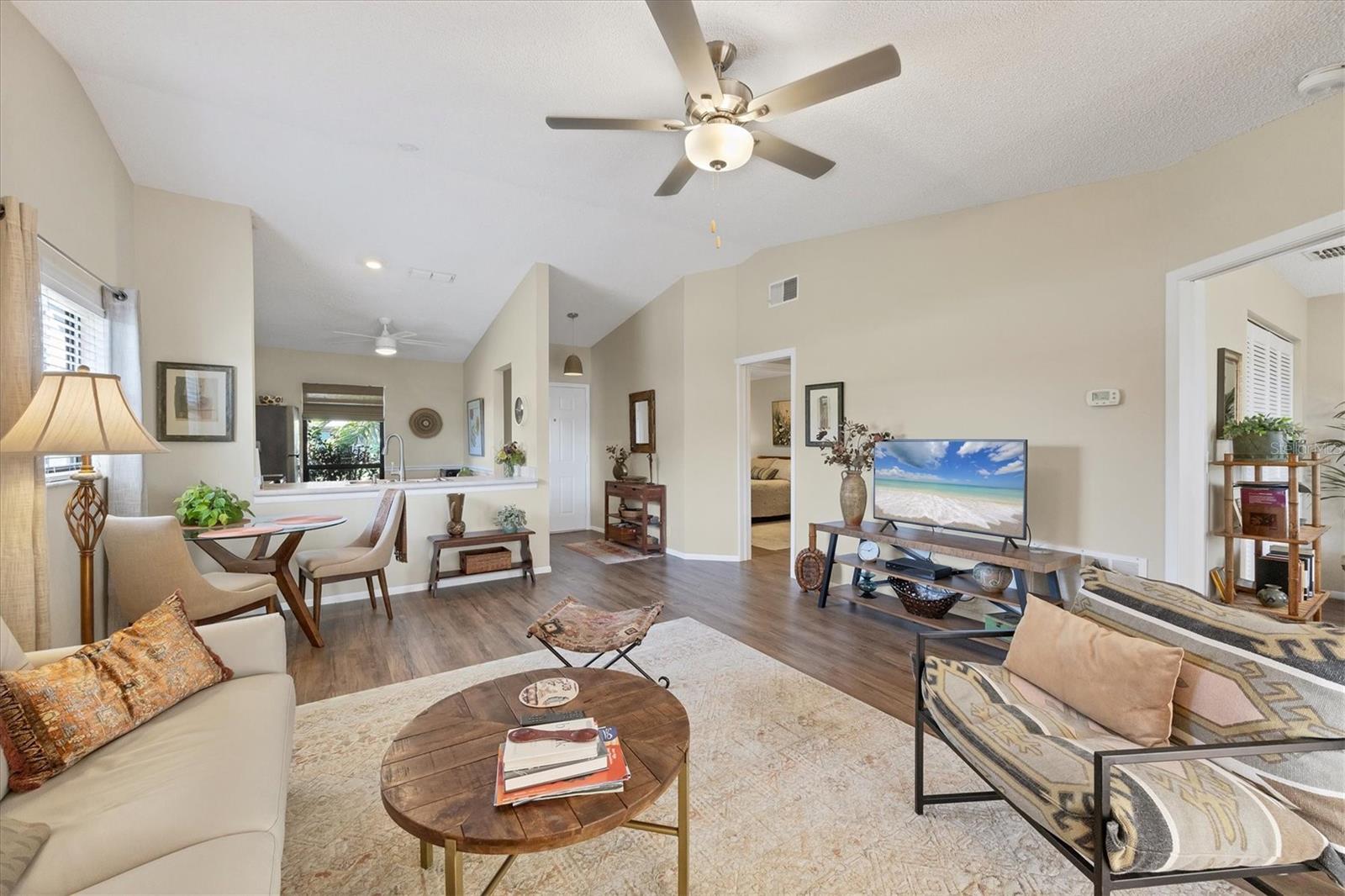 CURRY COVE - Residential