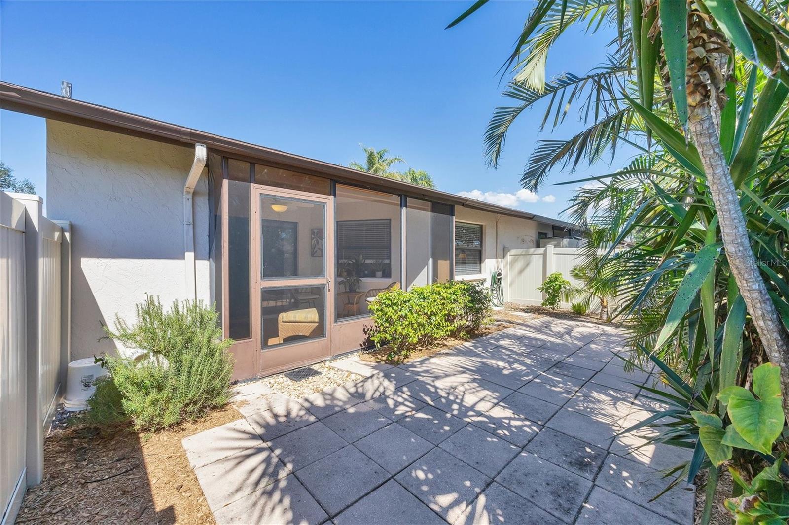 CURRY COVE - Residential