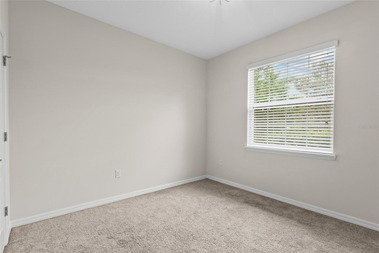 2924 ORIOLE DRIVE, SARASOTA, FL, 34243 3 2924 ORIOLE DRIVE