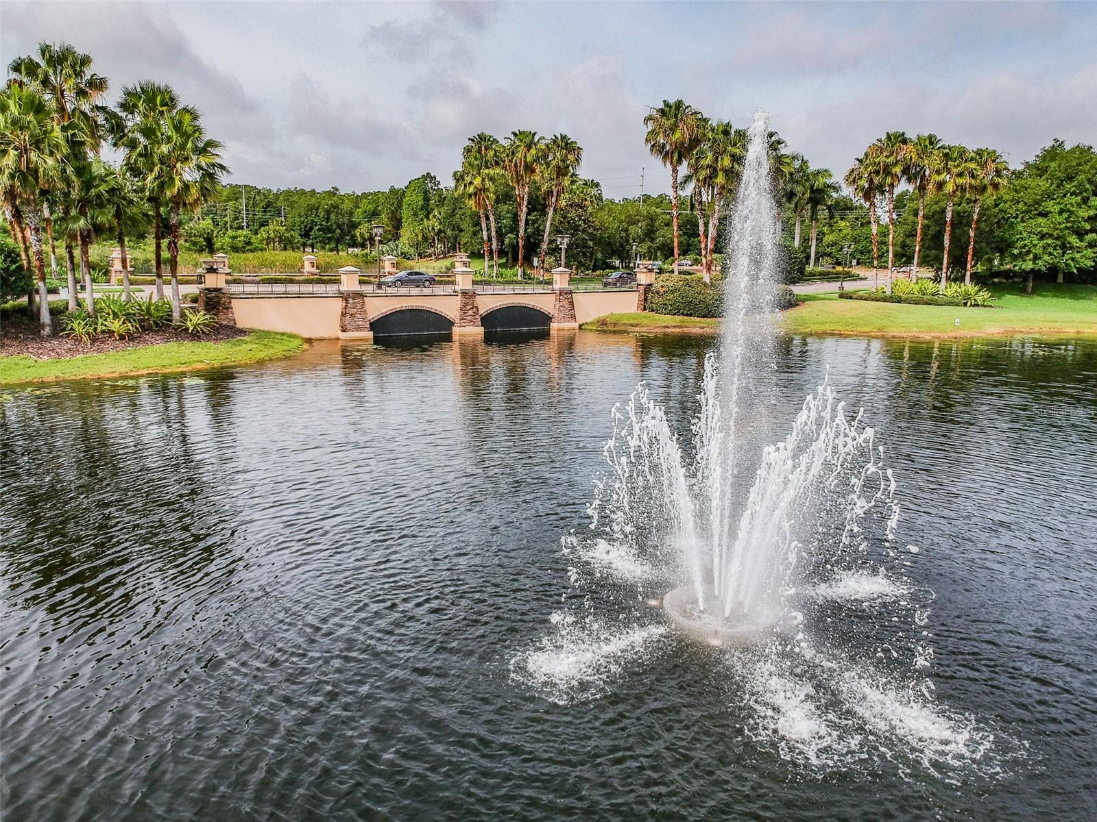 VALENCIA LAKES - Residential