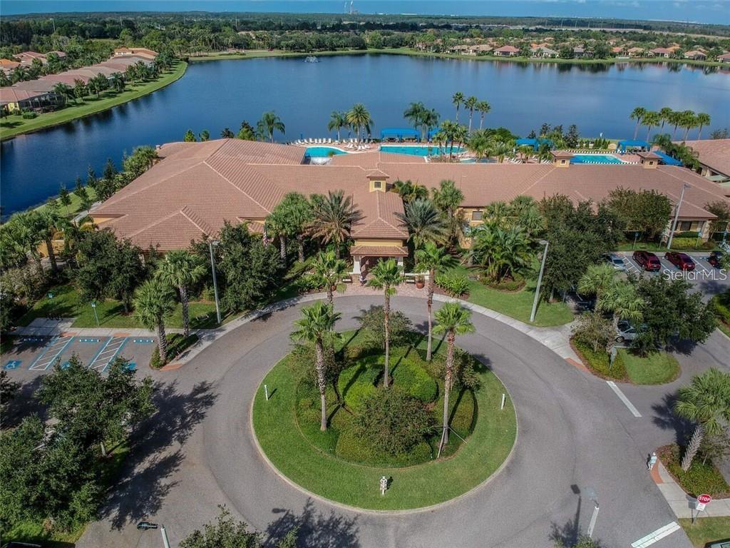 VALENCIA LAKES - Residential