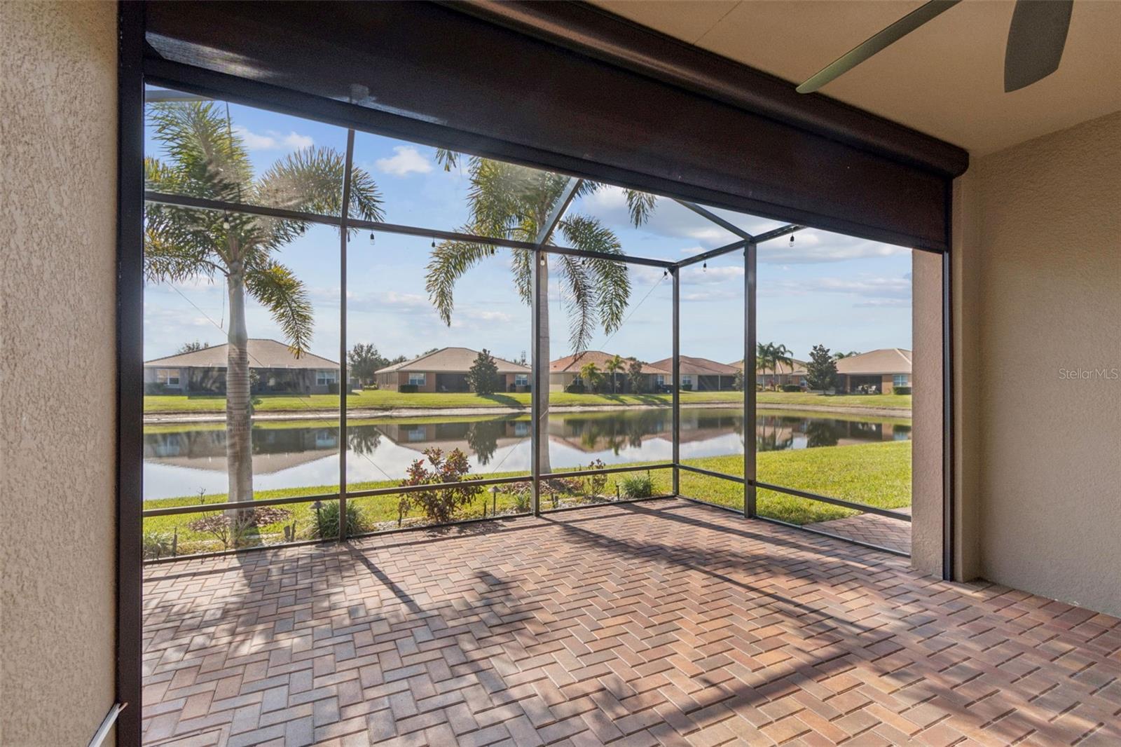 VALENCIA LAKES - Residential