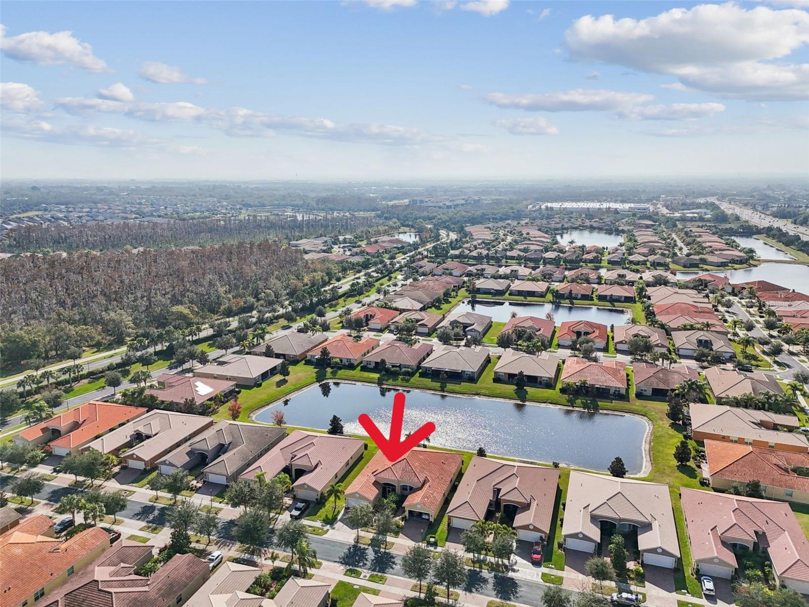 VALENCIA LAKES - Residential