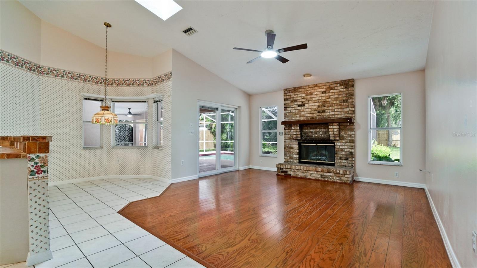 GREENVIEW REP - Residential Lease