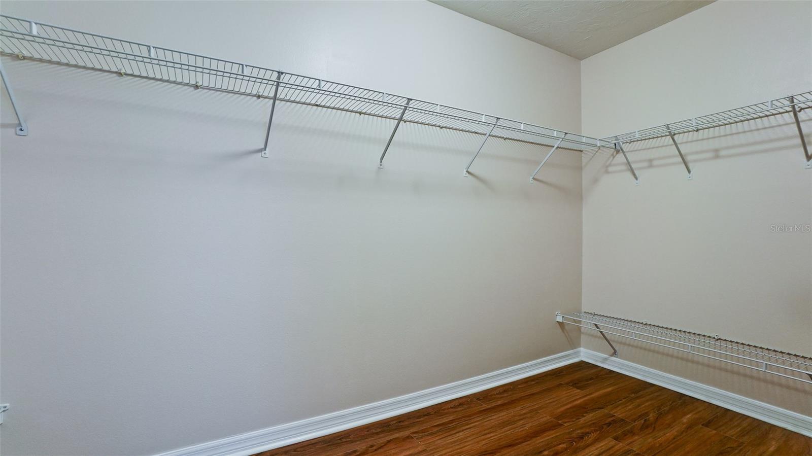 GREENVIEW REP - Residential Lease