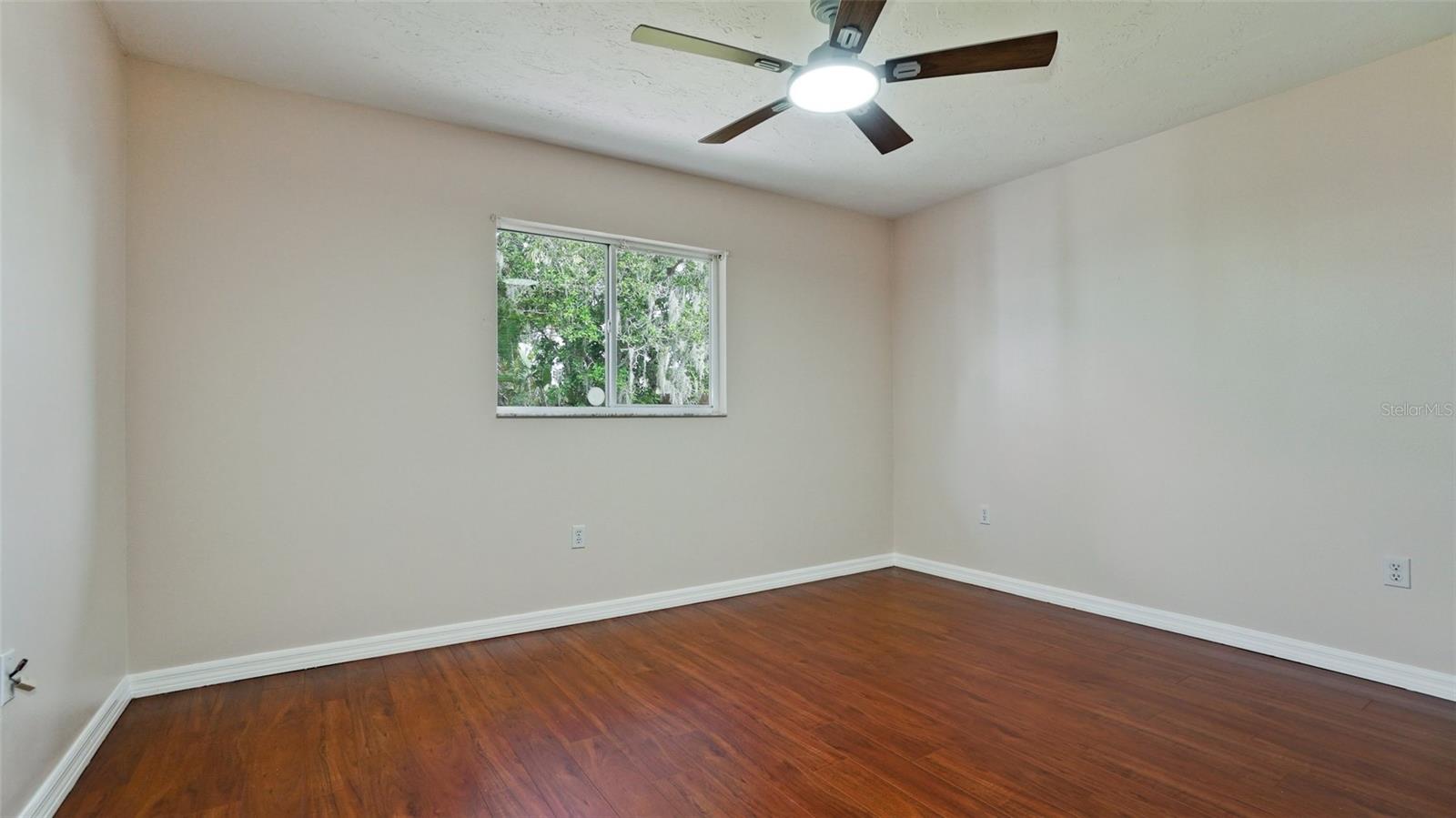 GREENVIEW REP - Residential Lease