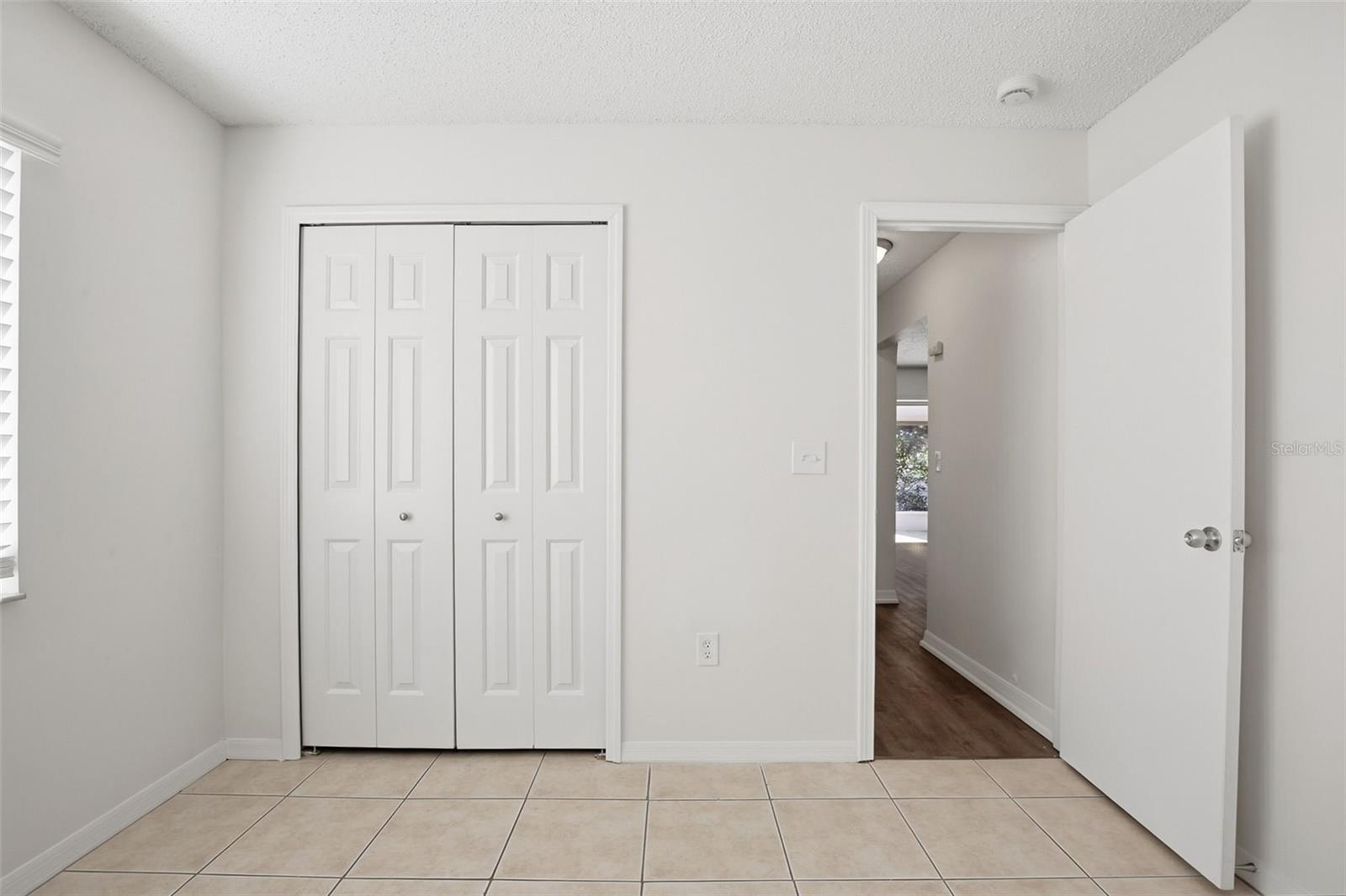 COUNTRY HILLS EAST UNIT SEVEN - Residential