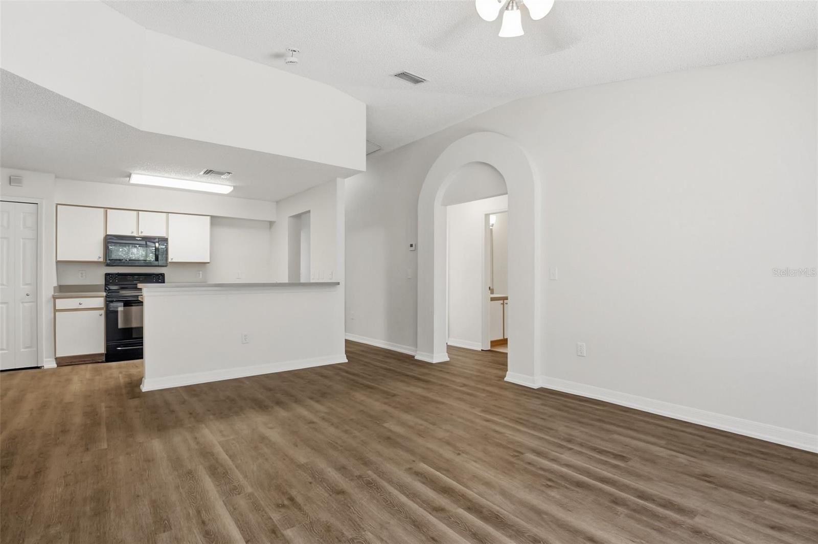 COUNTRY HILLS EAST UNIT SEVEN - Residential