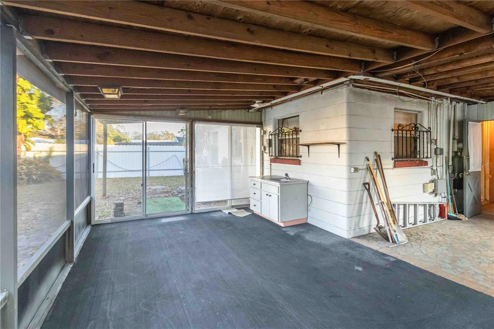 SW HILLSBOROUGH & ARMENIA, NE MLK & DM - Residential