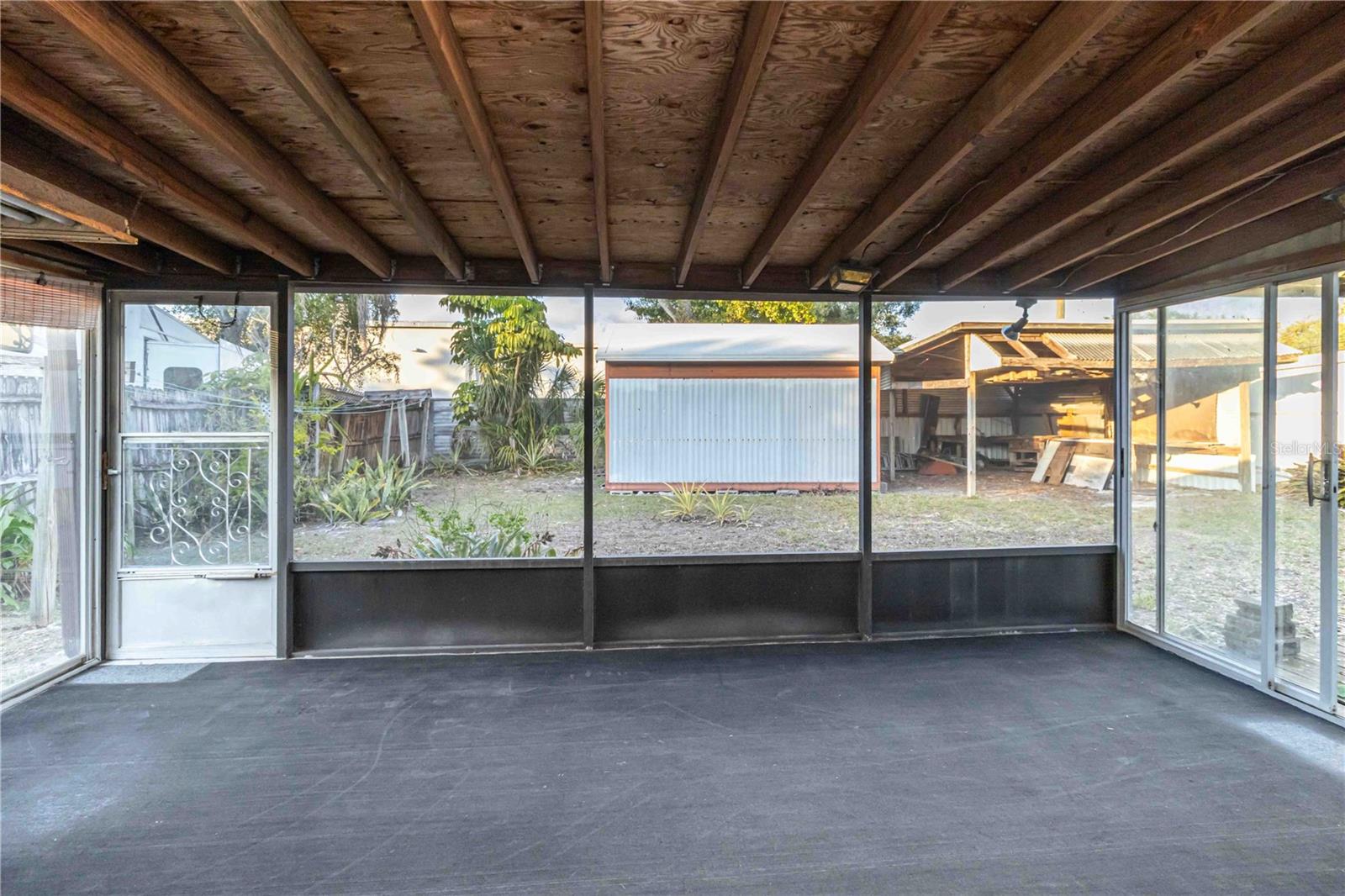 SW HILLSBOROUGH & ARMENIA, NE MLK & DM - Residential