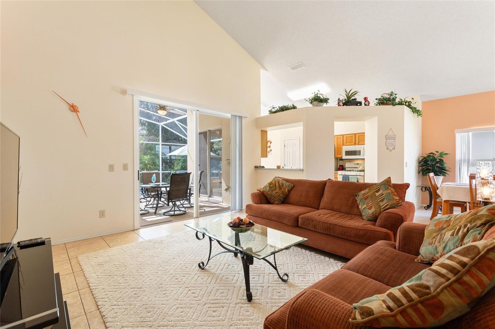 FAIRWAYS LAKE ESTATES - Residential