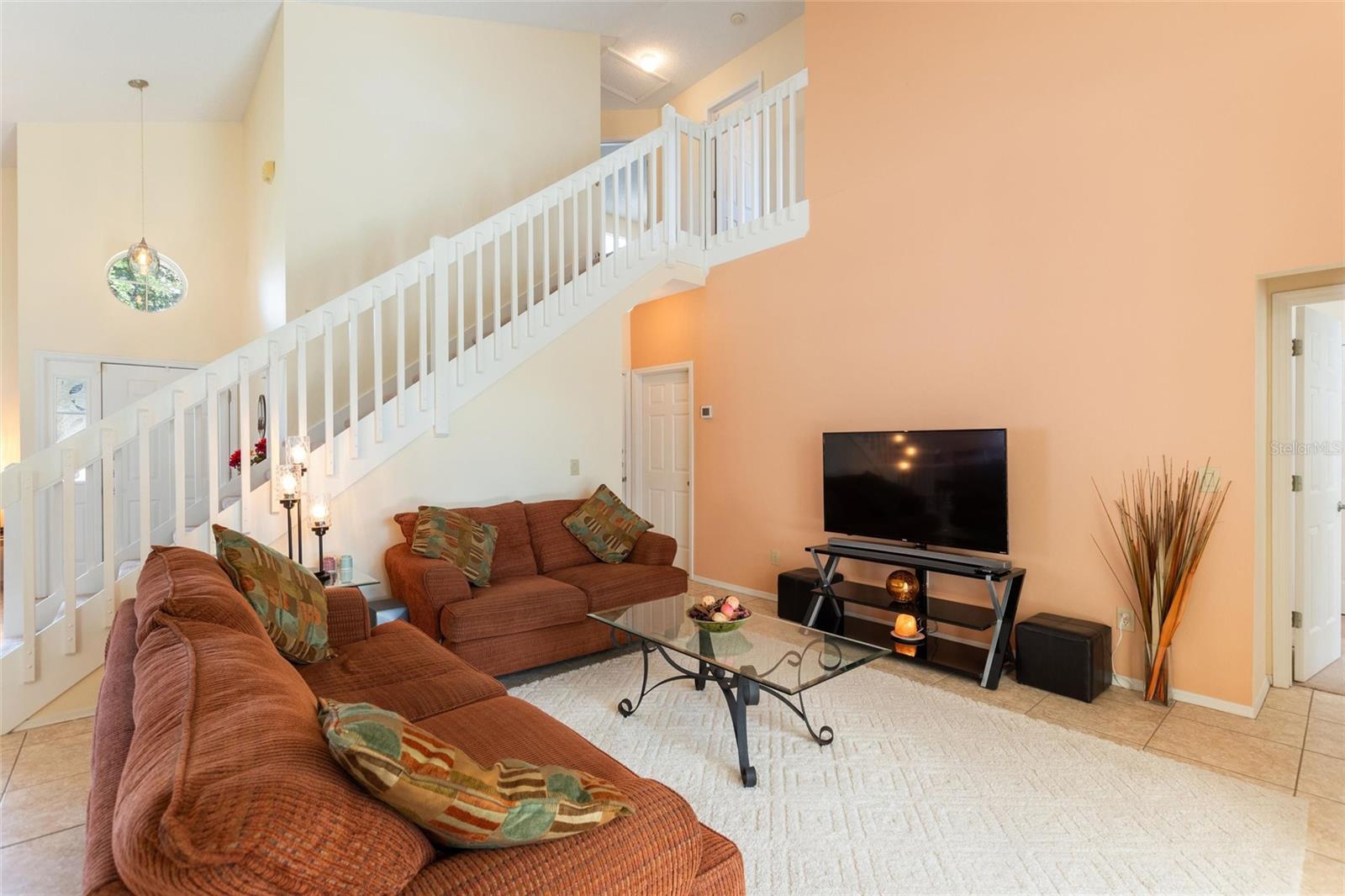 FAIRWAYS LAKE ESTATES - Residential