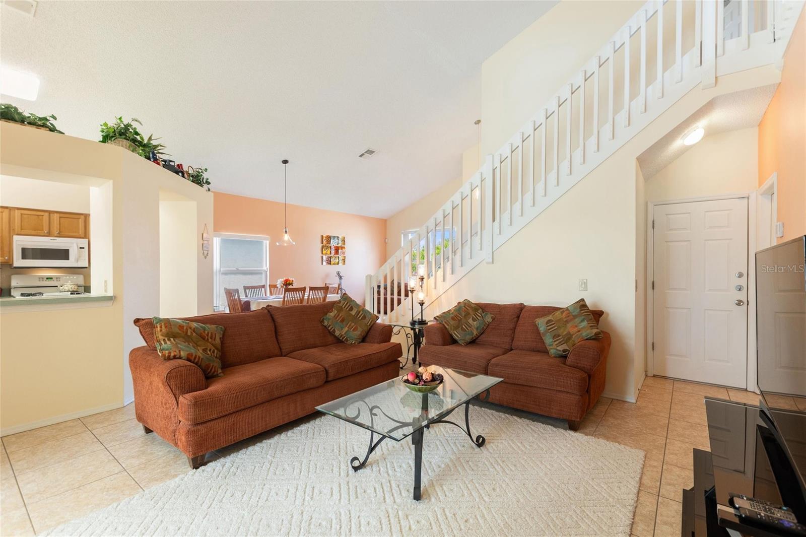 FAIRWAYS LAKE ESTATES - Residential