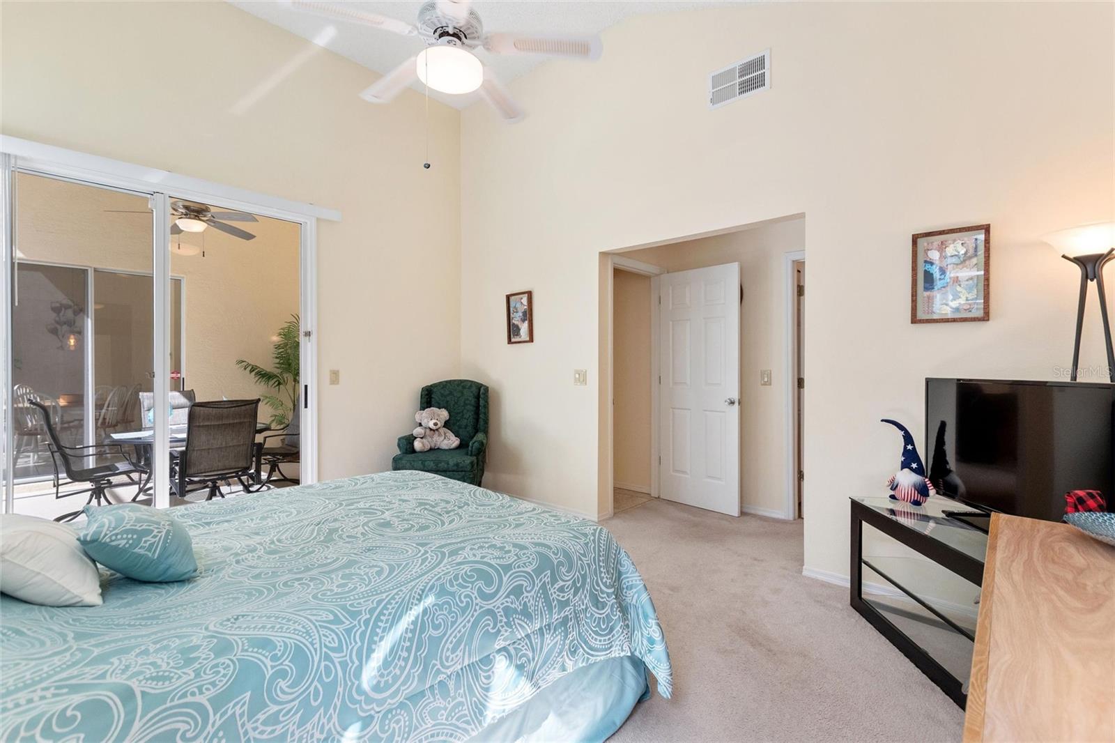 FAIRWAYS LAKE ESTATES - Residential