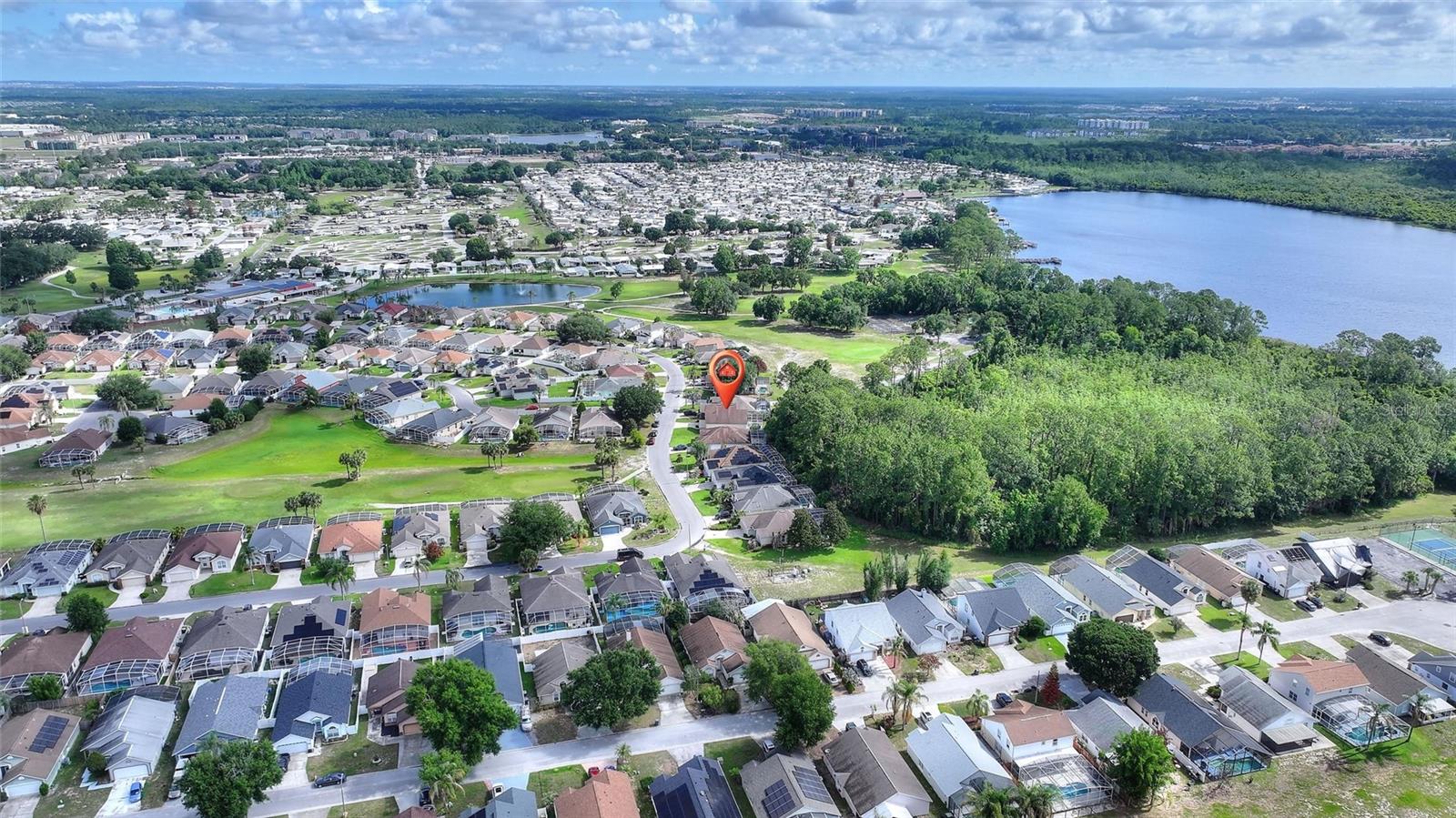 FAIRWAYS LAKE ESTATES - Residential