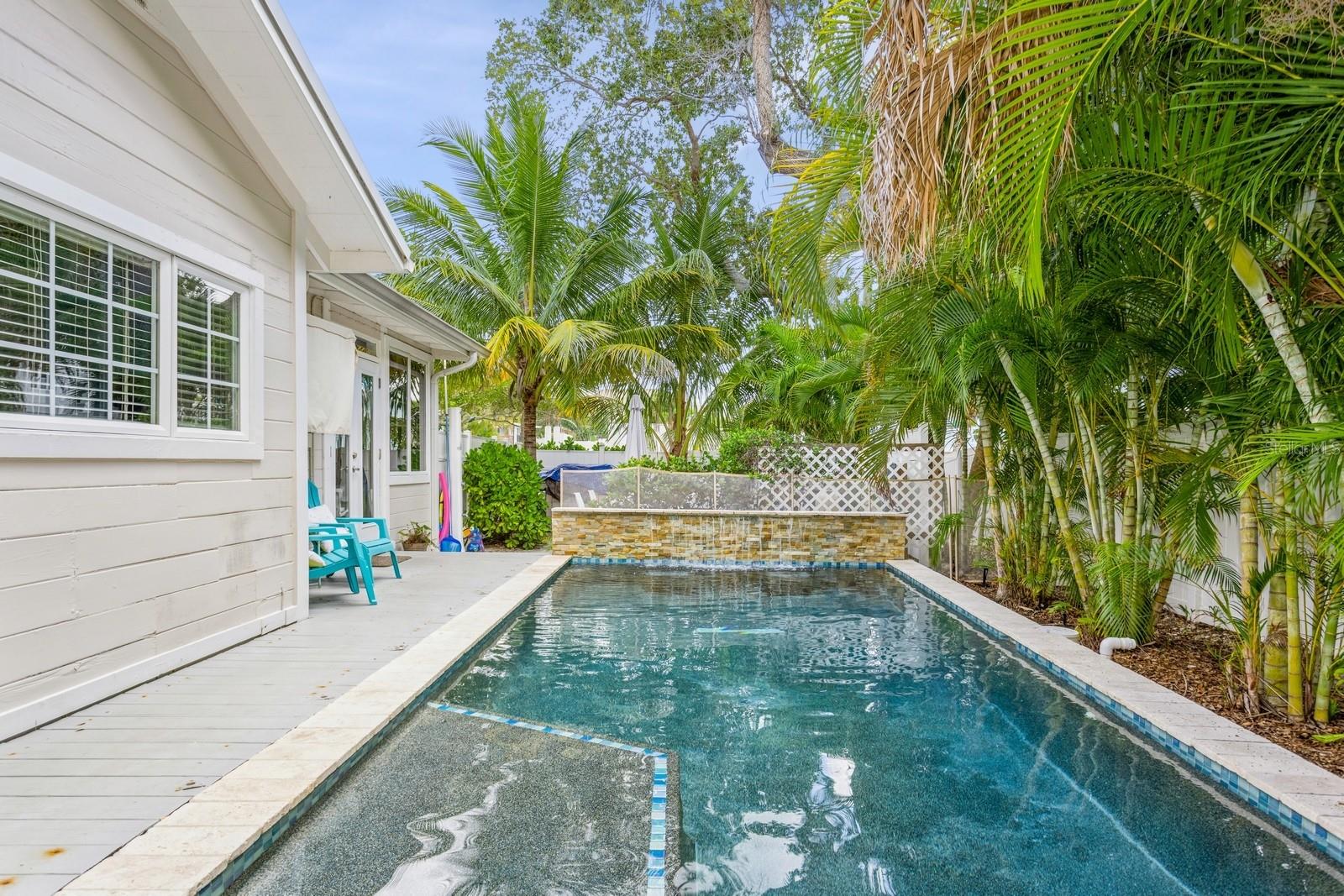 SARASOTA BEACH - Residential Income